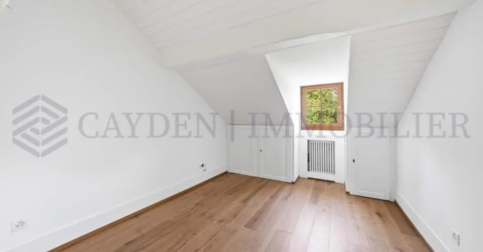 Exclusivité !!!! Beau 4 pièces entièrement rénové dans une bâtisse de charme. – Foto 8 von 22