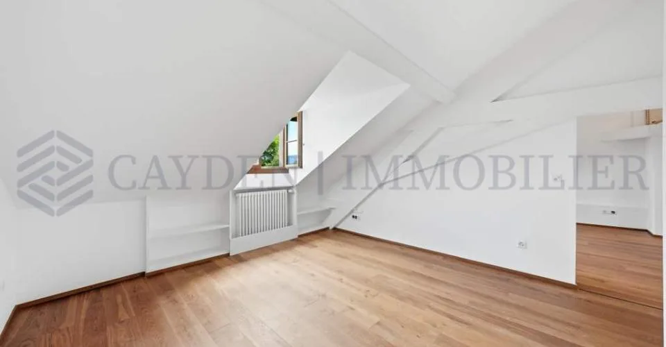 Exclusivité !!!! Beau 4 pièces entièrement rénové dans une bâtisse de charme. – Foto 9 von 22