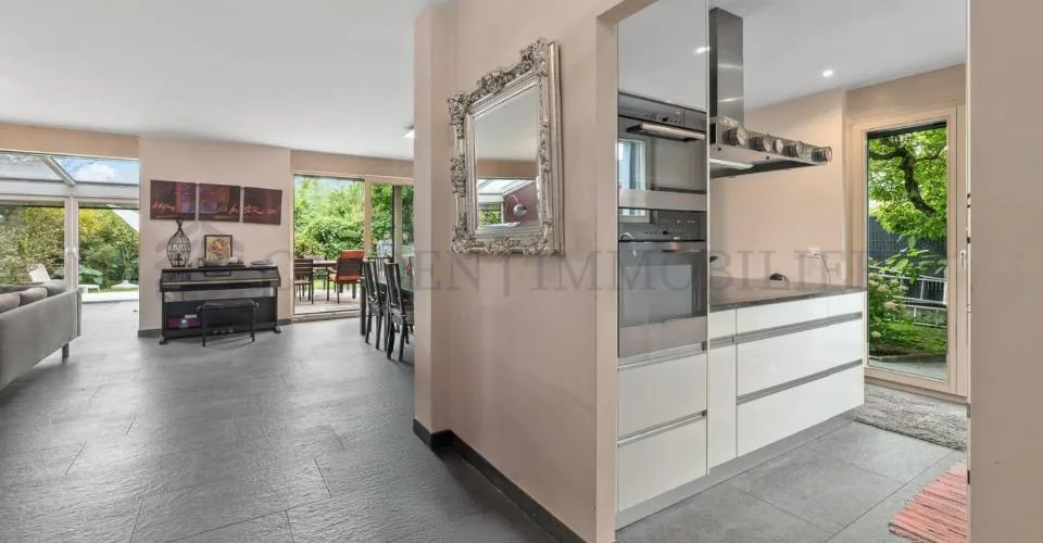 Villa bifamiliare Minergie con giardino alberato superbo! – foto 19 di 23