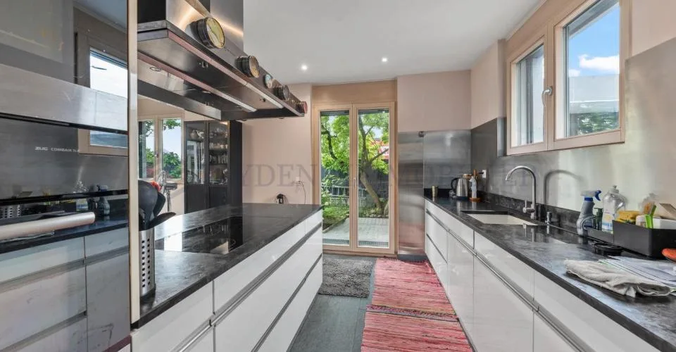 Villa bifamiliare Minergie con giardino alberato superbo! – foto 16 di 23
