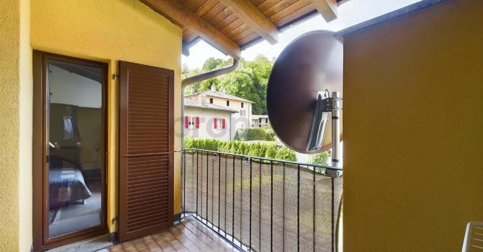Einladendes 4.5-Zimmer-Reihenhaus in Caslano - Invitante casa a schiera di 4,5 locali a Caslano – photo 22 sur 24