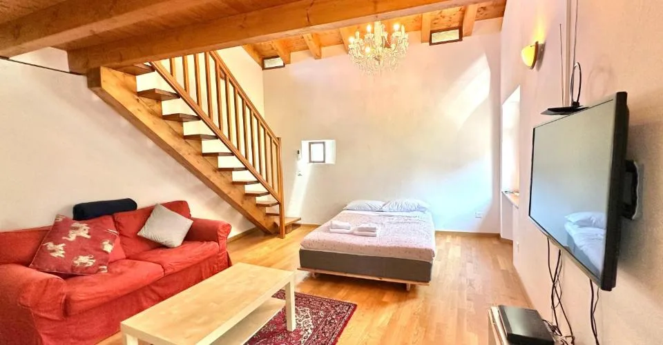 Bezauberndes Haus im Kern von Lugano-Pugerna – Foto 15 von 22