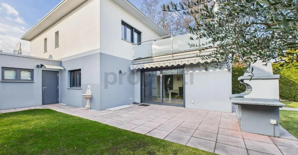 Moderna casa indipendente 8 locali con ampio parcheggio, Cadempino – foto 1 di 29