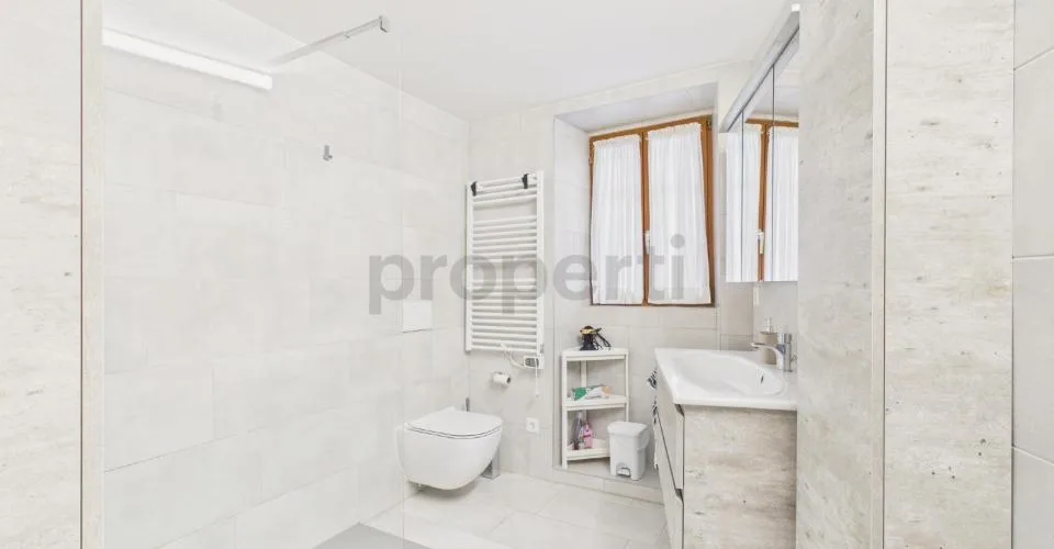 Maison indépendante élégante 3 pièces avec balcon, Breggia – photo 8 sur 27