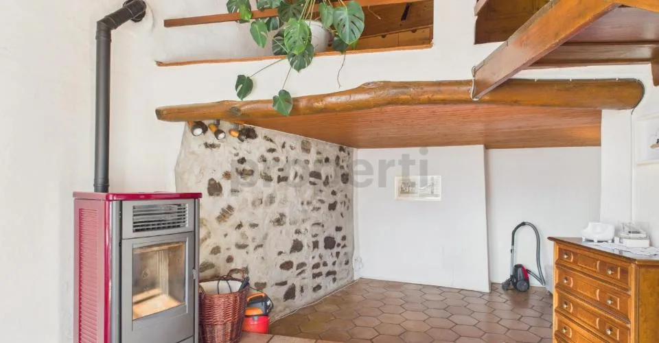 Maison indépendante élégante 3 pièces avec balcon, Breggia – photo 1 sur 27