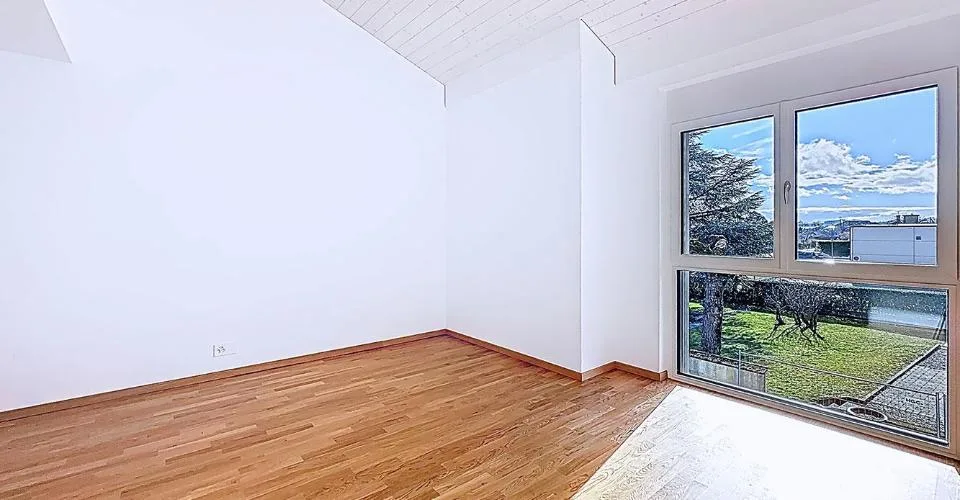 Villa jumelle de 7 pièces avec jardin – photo 6 sur 11