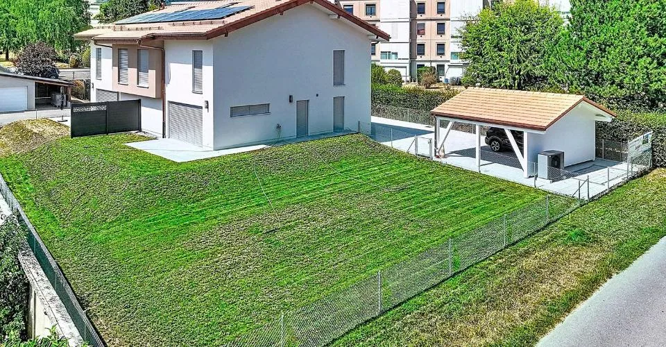Villa jumelle de 7 pièces avec jardin – photo 11 sur 11