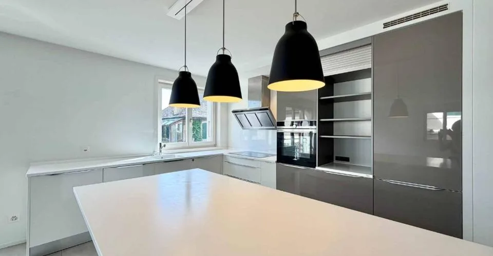 Appartement lumineux et rénové de 4,5 pièces avec terrasse