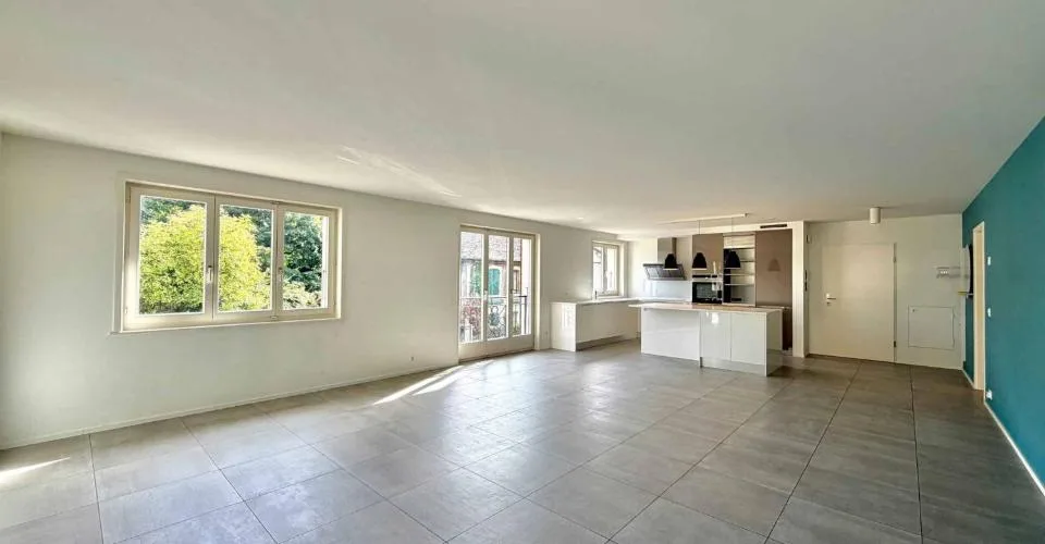 Appartement lumineux et rénové de 4,5 pièces avec terrasse
