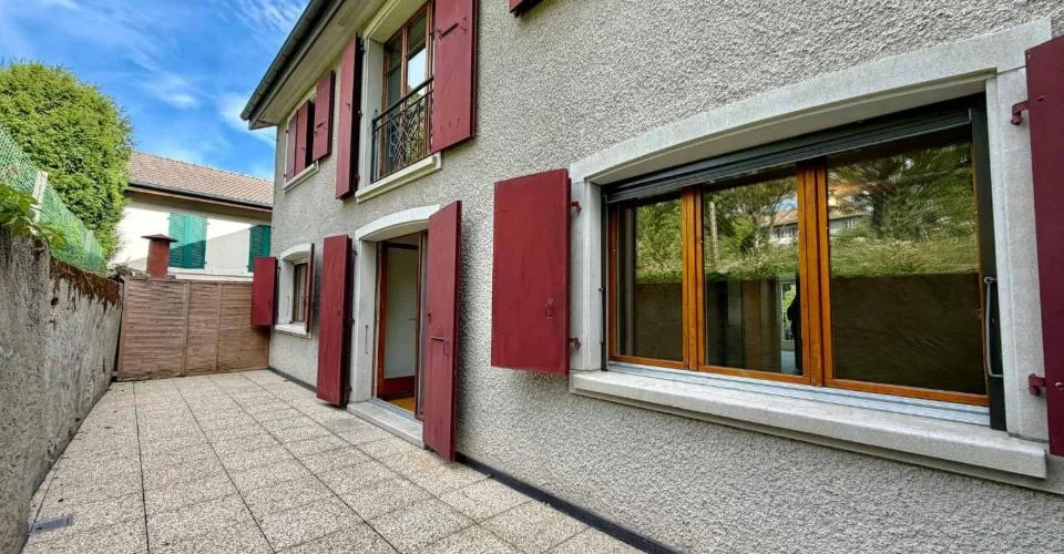 Appartement lumineux et rénové de 4,5 pièces avec terrasse