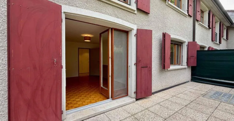 Appartement lumineux et rénové de 4,5 pièces avec terrasse