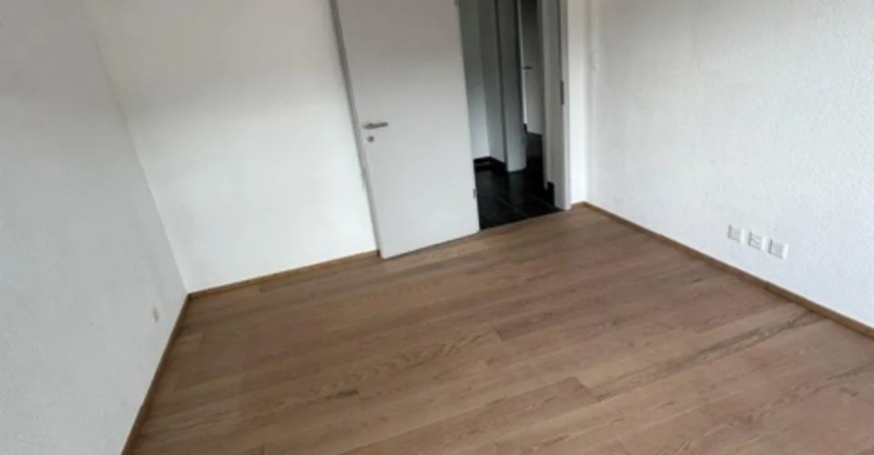 DelÃ©mont â€“ Appartement de 3.5 piÃ¨ces en attique, magnifique et rare – Foto 7 von 9