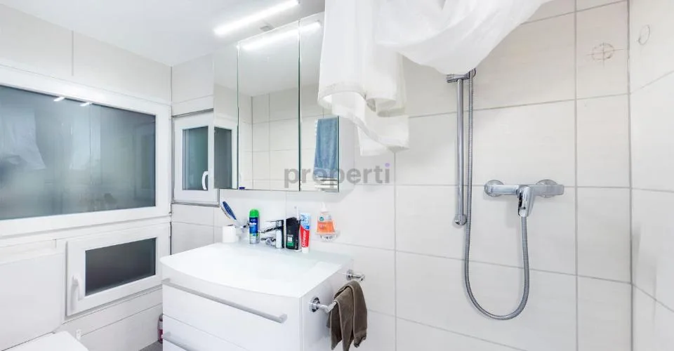 Möblierte 2-Zimmer-Wohnung in Schliern bei Köniz