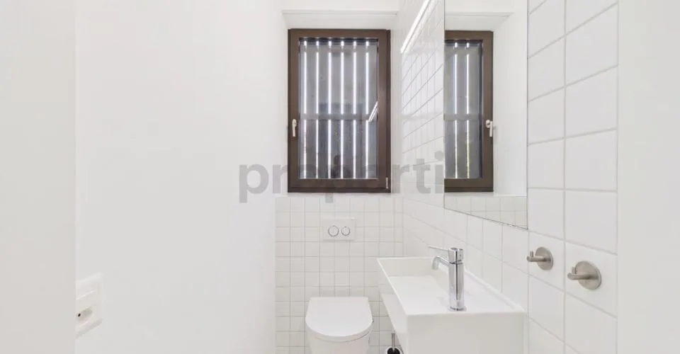 Exklusive 3.5-Zimmer-Wohnung in Binningen mit Loggia & Balkon