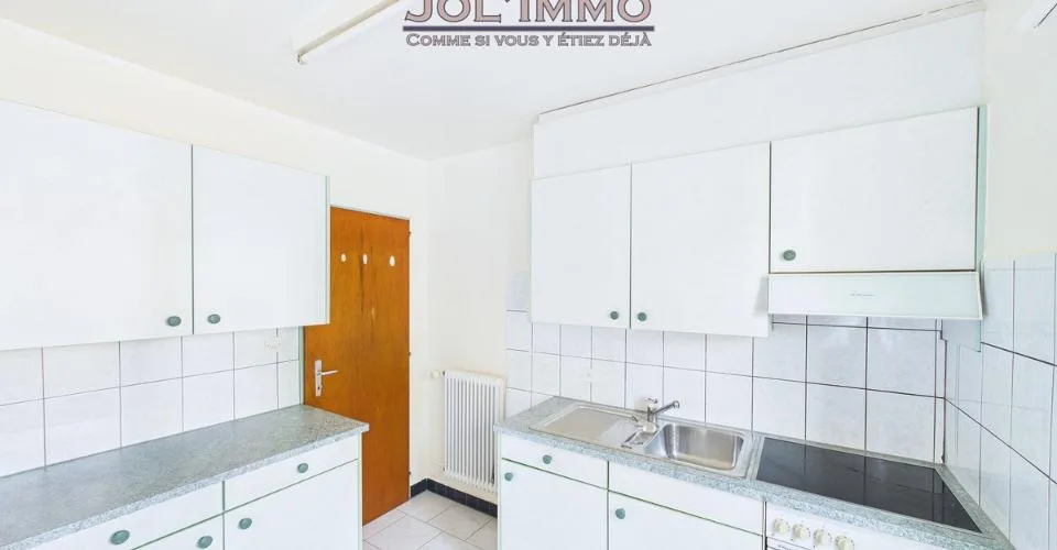 4.5 Room Apartment for Rent