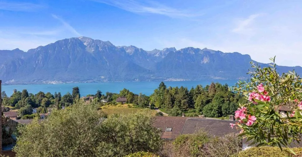 Prachtvolle Wohnung mit atemberaubendem Blick auf den See – Foto 14 von 14