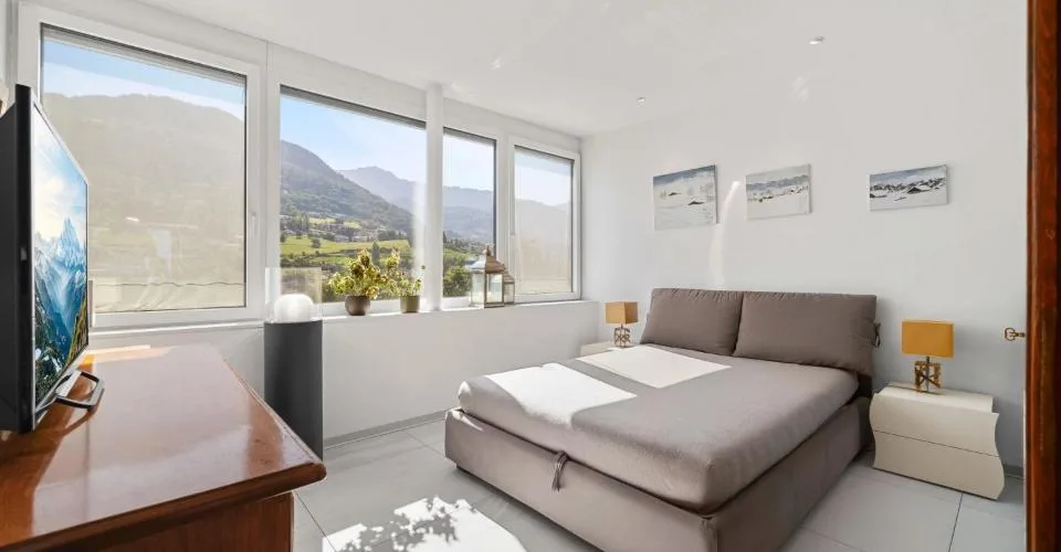Prachtvolle Wohnung mit atemberaubendem Blick auf den See – Foto 12 von 14