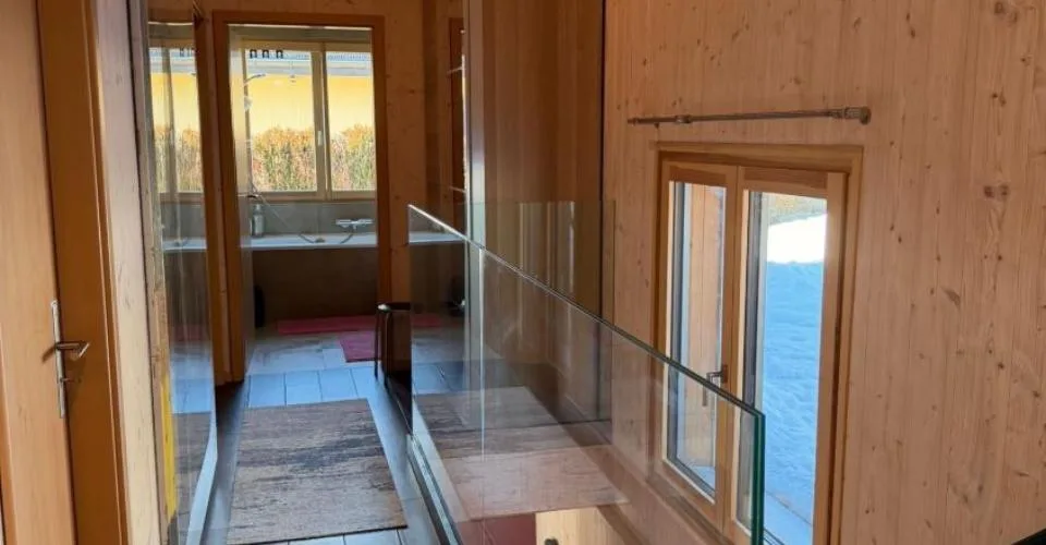 Moderne 5.5 Zimmer - elegantes Minergie-Reihenhaus im Herzen von Lens
