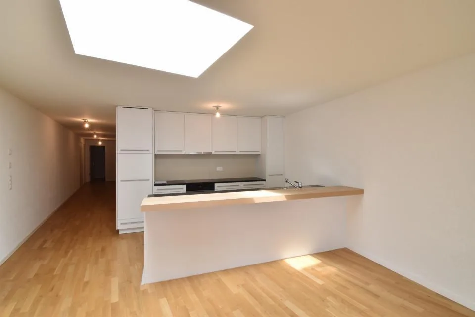 Spacieux 4,5 pièces de 127 m2 – Foto 4 von 9