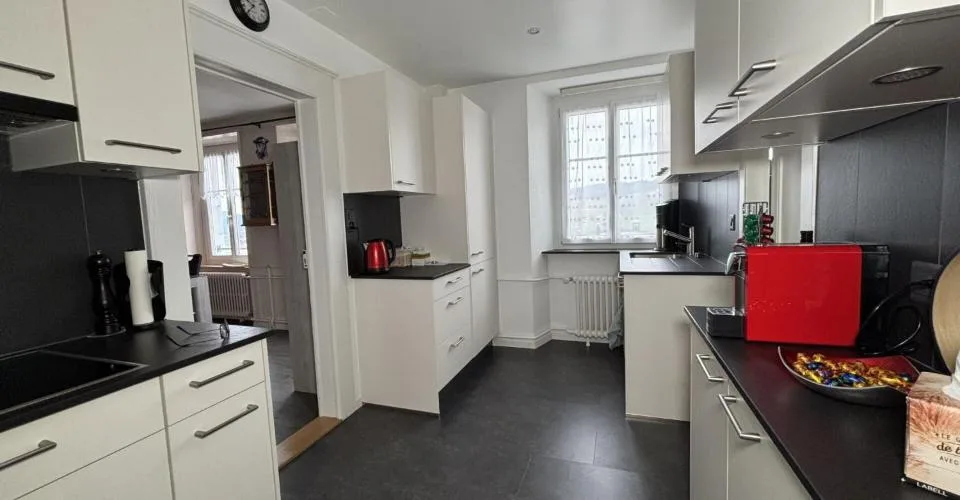 Schönes Familienhaus mit Terrasse und Garten – Foto 24 von 28