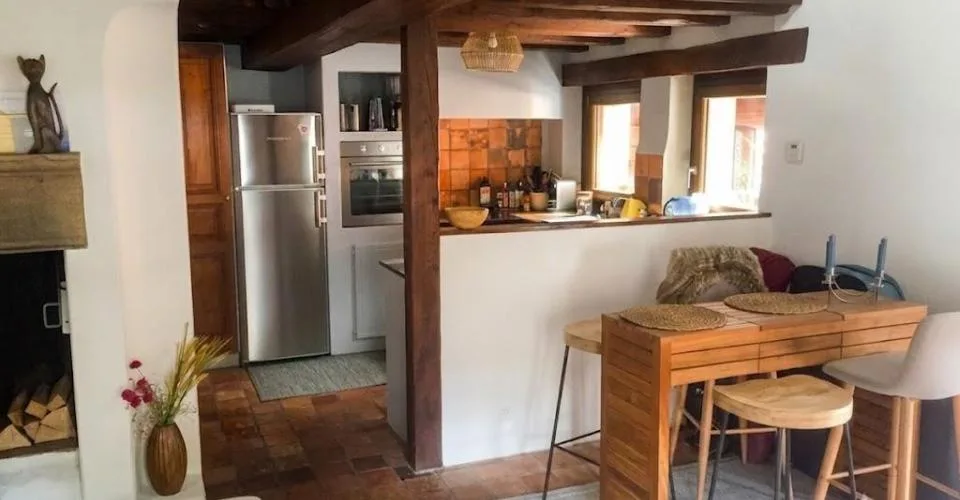 Charmant duplex de 3 pièces, cachet historique au coeur d'Hermance - 50 m du lac – Foto 3 von 8