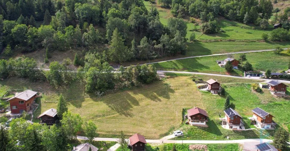 EXCLUSIF Superbe terrain à bâtir de 1478m² pour résidence principale – foto 9 di 9
