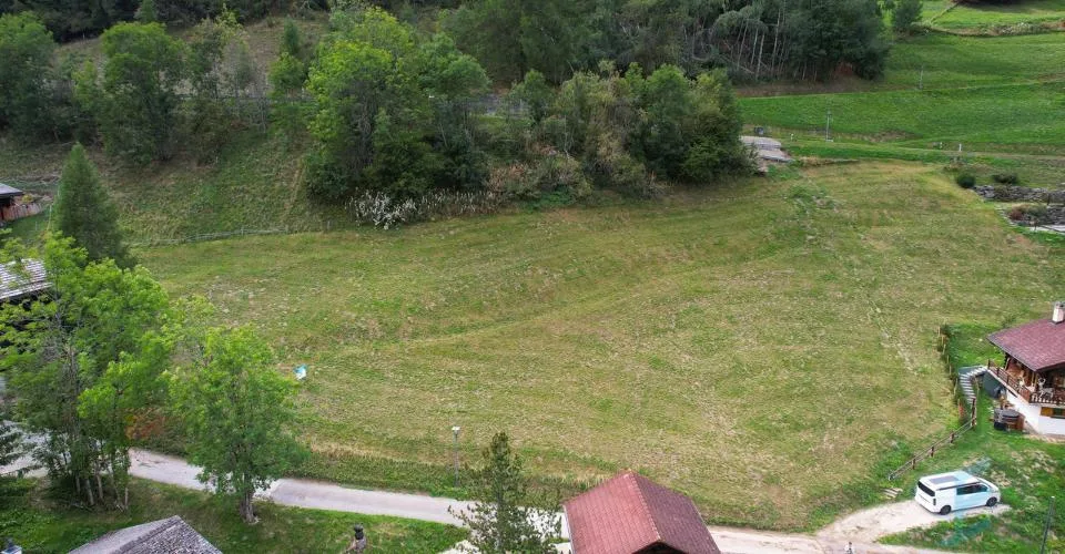 EXCLUSIF Superbe terrain à bâtir de 1478m² pour résidence principale – foto 7 di 9