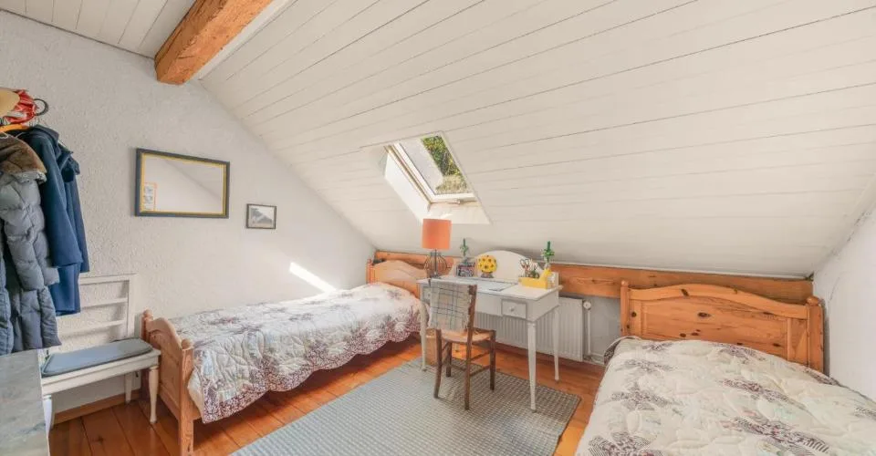 Propriété authentique avec dépendance, verger et fontaine – photo 9 sur 13
