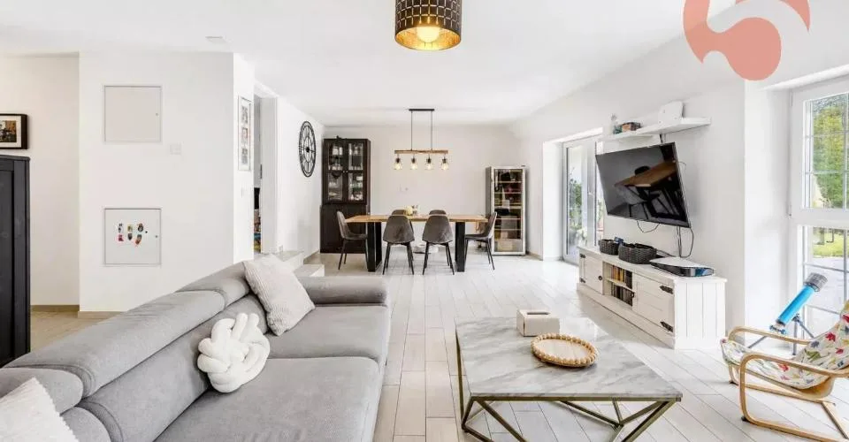 Magnifique 3.5 pièces de 102.8 m² dans une PPE de seulement 3 logements – photo 2 sur 13