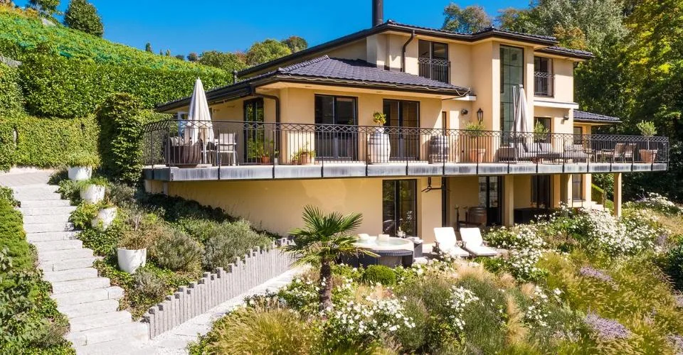 Villa von Ausnahme mit atemberaubendem Blick, zwischen See und Natur – Foto 19 von 38