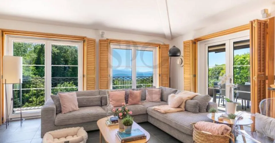 Villa von Ausnahme mit atemberaubendem Blick, zwischen See und Natur – Foto 24 von 38