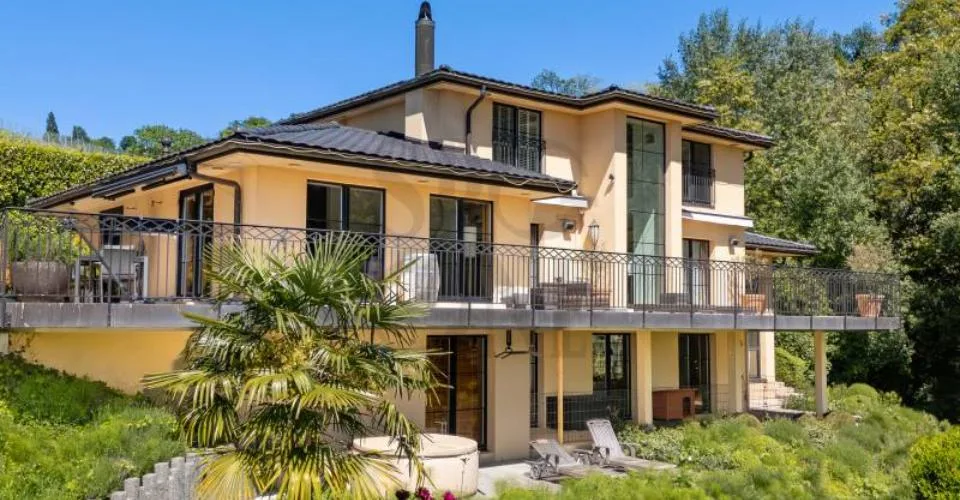Villa von Ausnahme mit atemberaubendem Blick, zwischen See und Natur – Foto 14 von 38