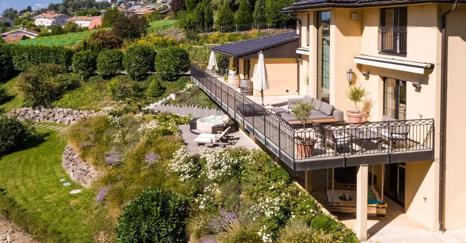Villa von Ausnahme mit atemberaubendem Blick, zwischen See und Natur – Foto 23 von 38