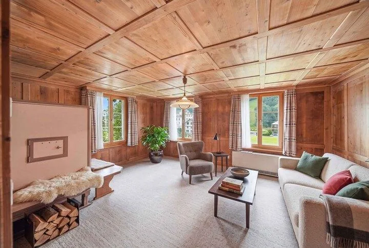 FREISTEHENDES 4 ZIMMER EINFAMILIENHAUS IN DER GLARNER BERGWELT – Foto 2 von 8