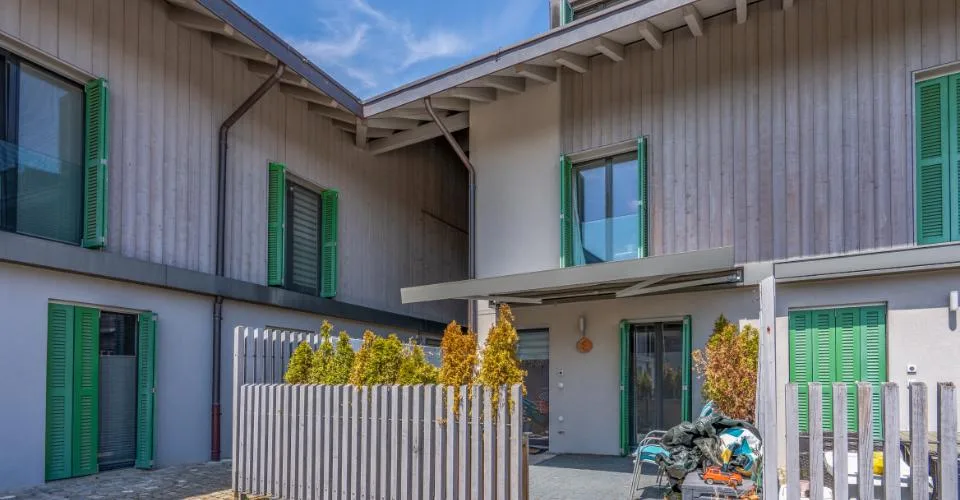 Un triplex familial aux portes de Lausanne, entre nature et confort contemporain. – photo 13 sur 21