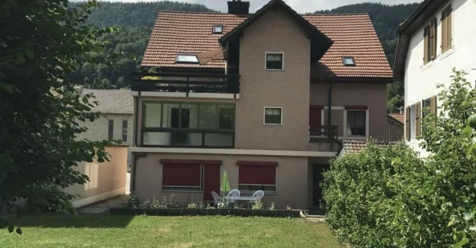 Villeret, appartement 1.5 pièces rénové et loué – photo 12 sur 14