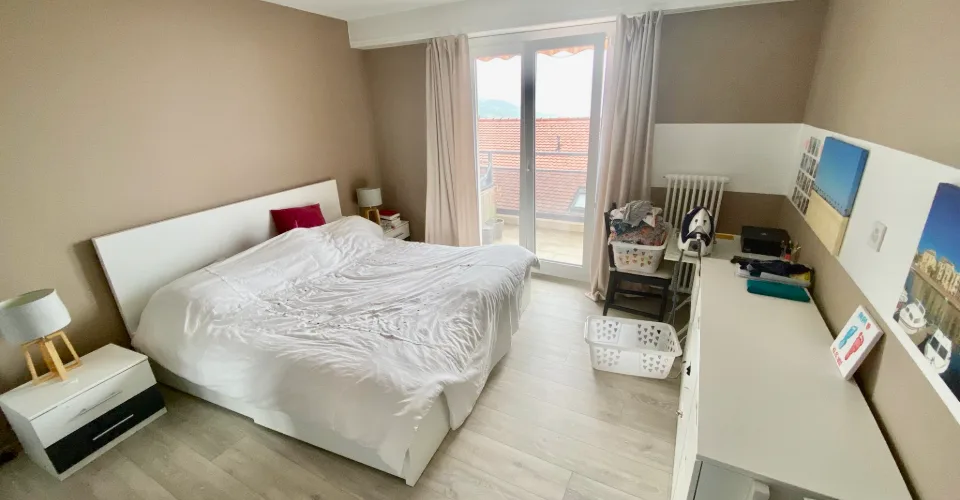 SPACIEUX 3.5 PIÈCES AVEC VUE LÉMAN, BELMONT-SUR-LAUSANNE