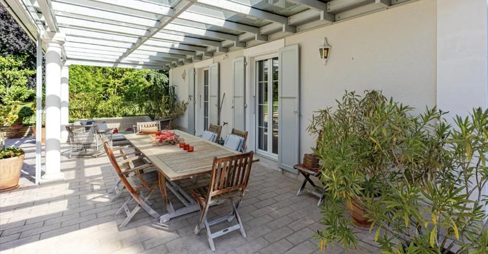 Prestigious property in Coppet