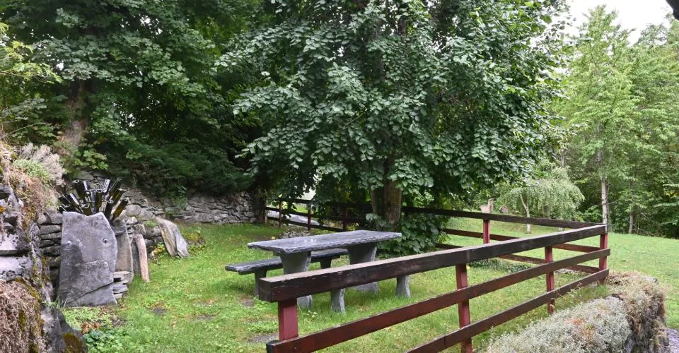 Location saisonnière du 15 décembre 2026 au 15 avril 2027 Chalet de charme entièrement rénové à Ovronnaz.