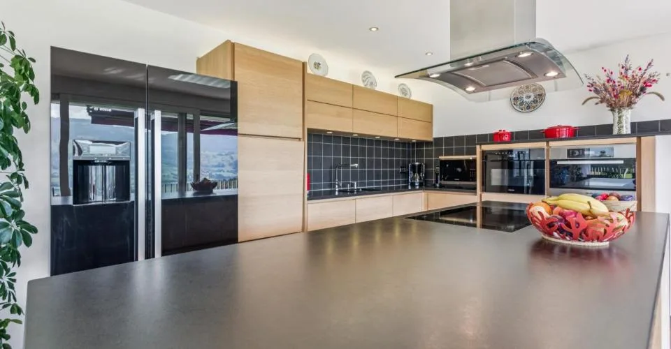 Sublimes Dachgeschoss-Duplex mit atemberaubendem Blick auf den Gruyère-See – Foto 17 von 22