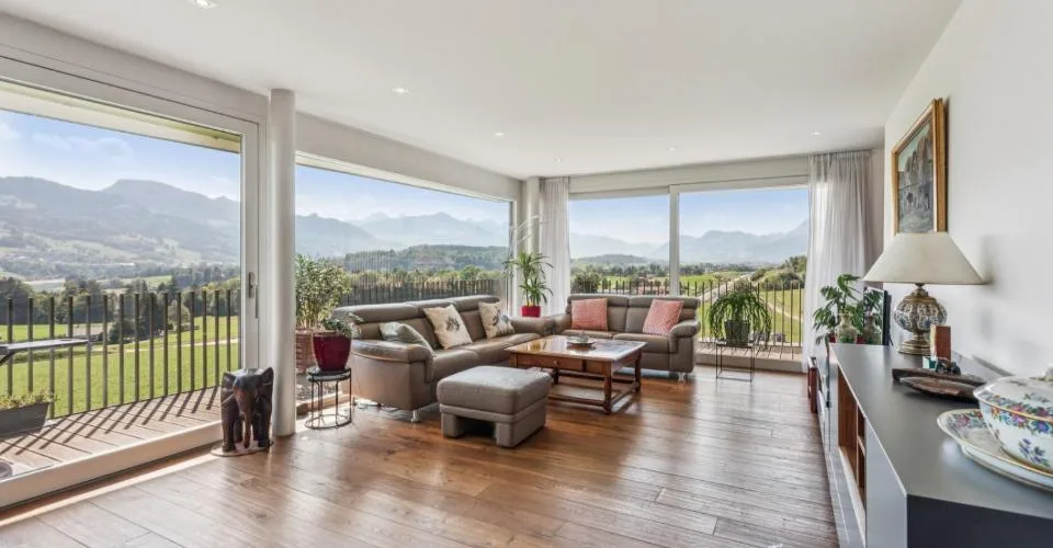 Sublimes Dachgeschoss-Duplex mit atemberaubendem Blick auf den Gruyère-See – Foto 13 von 22