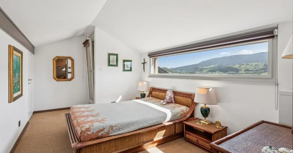 Sublimes Dachgeschoss-Duplex mit atemberaubendem Blick auf den Gruyère-See – Foto 14 von 22