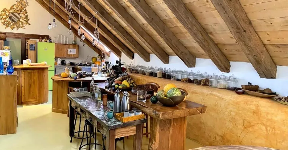 UN MULINO ARCHITETTONICAMENTE UNICO IN UNA POSIZIONE PRIVILEGIATA – foto 4 di 13
