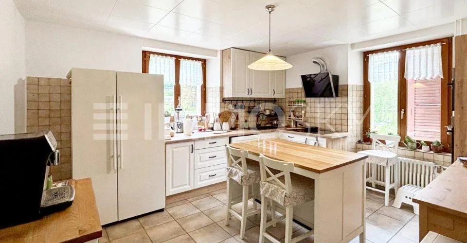 Haus mit 2 unabhängigen Wohnungen in Noiraigue – Foto 3 von 10