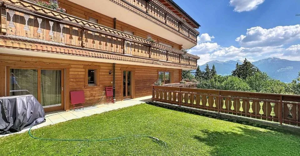 Prächtige 4.5-Zimmer-Wohnung mit Garten und schöner Aussicht – Foto 16 von 22