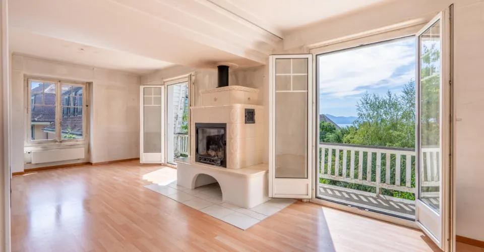 LAUSANNE 1004 - Casa con 6 locali, vista lago, giardino & 4 parcheggi – foto 2 di 26