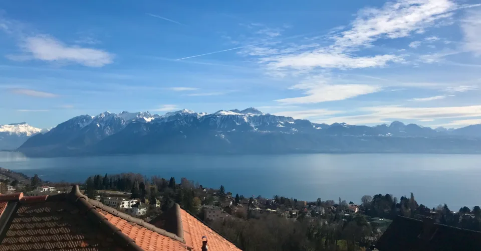 BELMONT-SUR-LAUSANNE – SPACIEUX 3.5 PIÈCES AVEC VUE LÉMAN