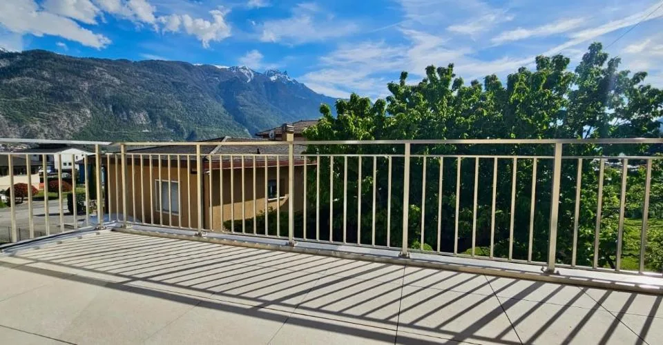 Appartement en rez-de-chaussée avec vue imprenable sur les montagnes – Foto 4 von 24