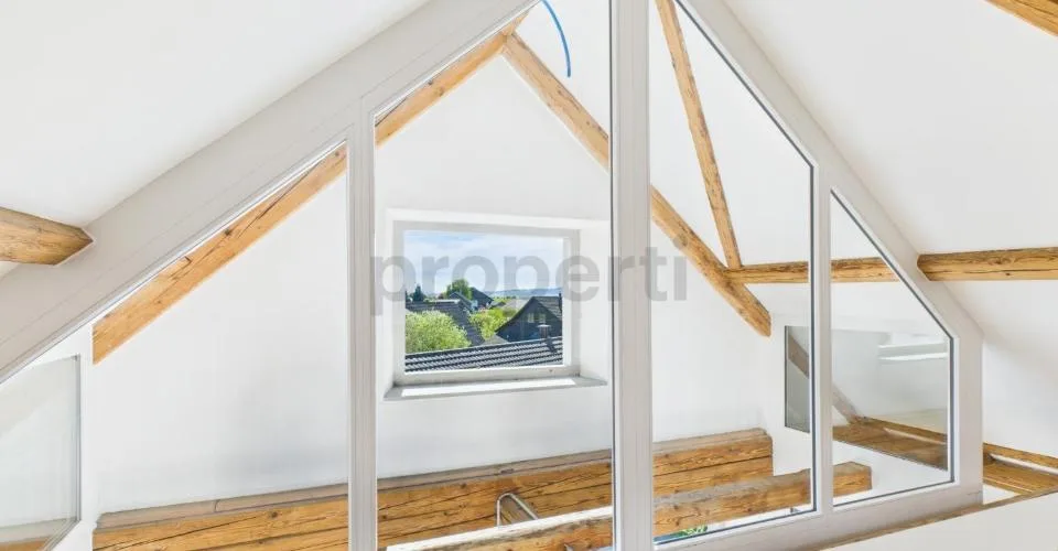 2.5 Zimmer Wohnung  ein einzigartiges Zuhause, das Geschichte und Moderne vereint