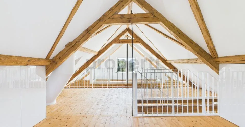 2.5 Zimmer Wohnung  ein einzigartiges Zuhause, das Geschichte und Moderne vereint